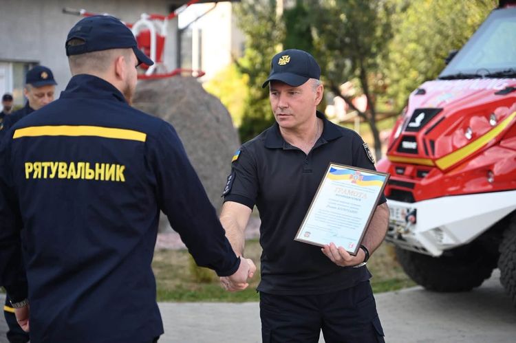 Керівництво області відзначило закарпатських рятувальників