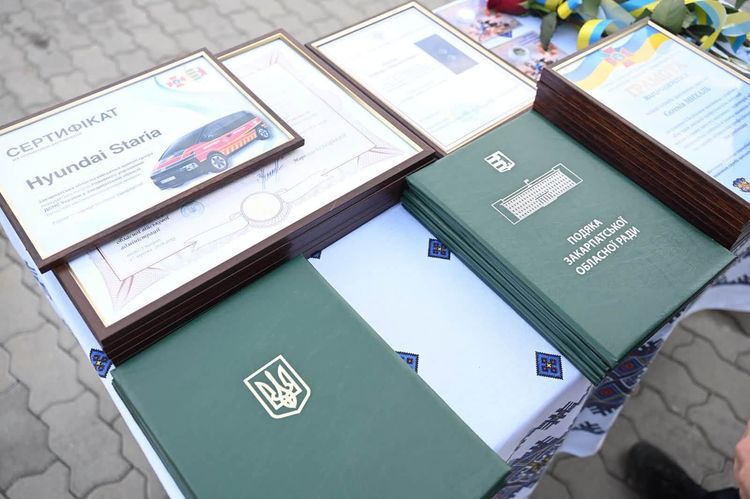 Керівництво області відзначило закарпатських рятувальників
