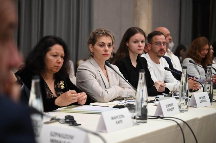 Захист прав нацспільнот Закарпаття в контексті євроінтеграції України розглянули під час круглого столу в Ужгороді
