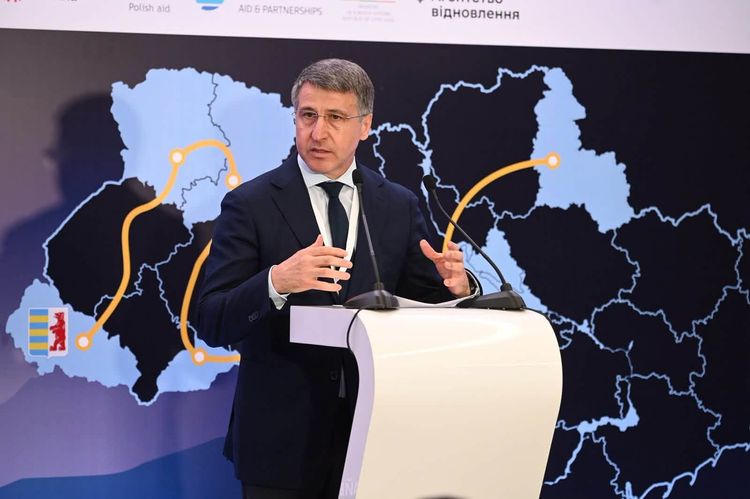 Мирослав Білецький відкрив форум із транскордонного співробітництва на Ужгородщині