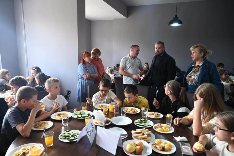 У Великоберезнянській громаді усі 828 школярів отримують безоплатні гарячі обіди