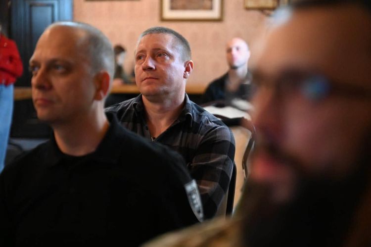 В Ужгороді майже 30 ветеранів та їхніх рідних навчалися перетворювати бізнес-ідеї на стійкі проєкти