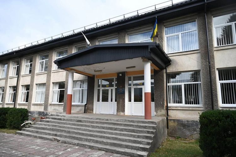 Гаряче харчування для всіх учнів організували у 10 школах Ставненської ТГ