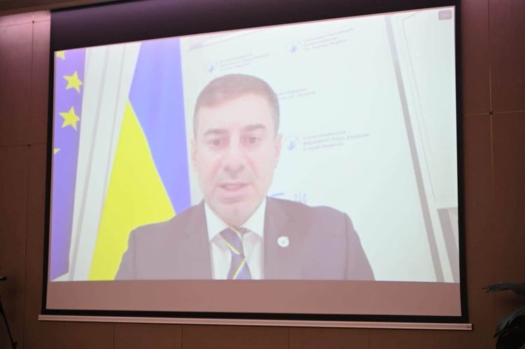 Захист прав нацспільнот Закарпаття в контексті євроінтеграції України розглянули під час круглого столу в Ужгороді