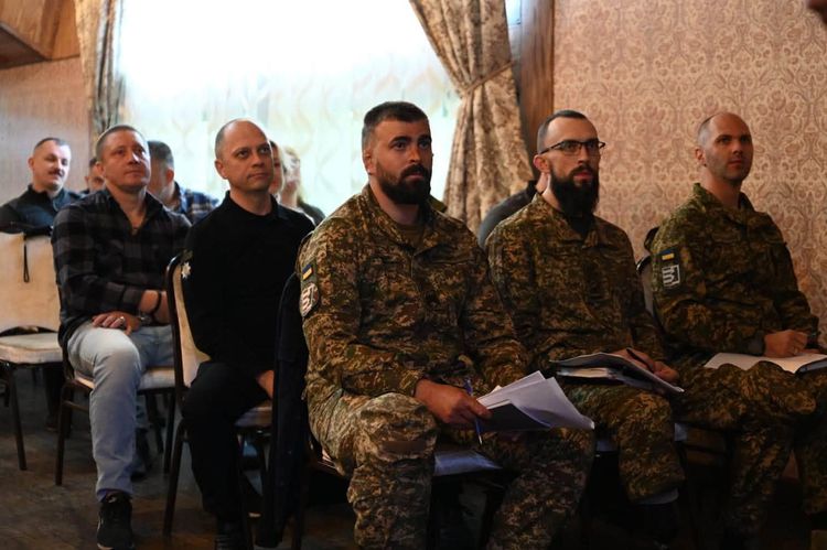 В Ужгороді майже 30 ветеранів та їхніх рідних навчалися перетворювати бізнес-ідеї на стійкі проєкти