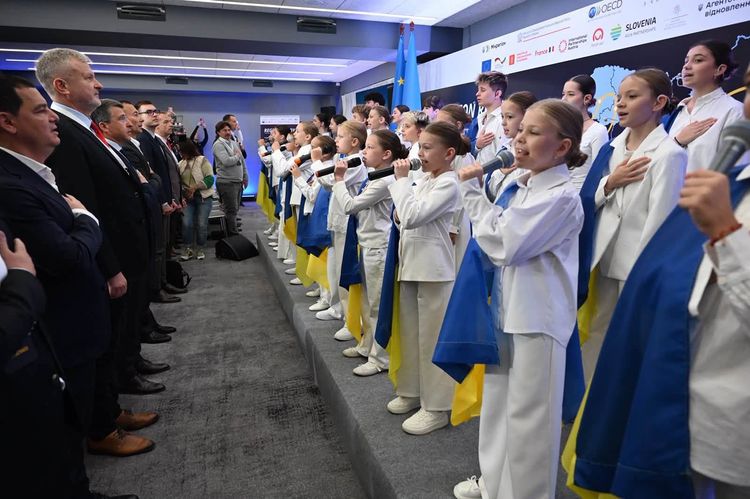 Мирослав Білецький відкрив форум із транскордонного співробітництва на Ужгородщині