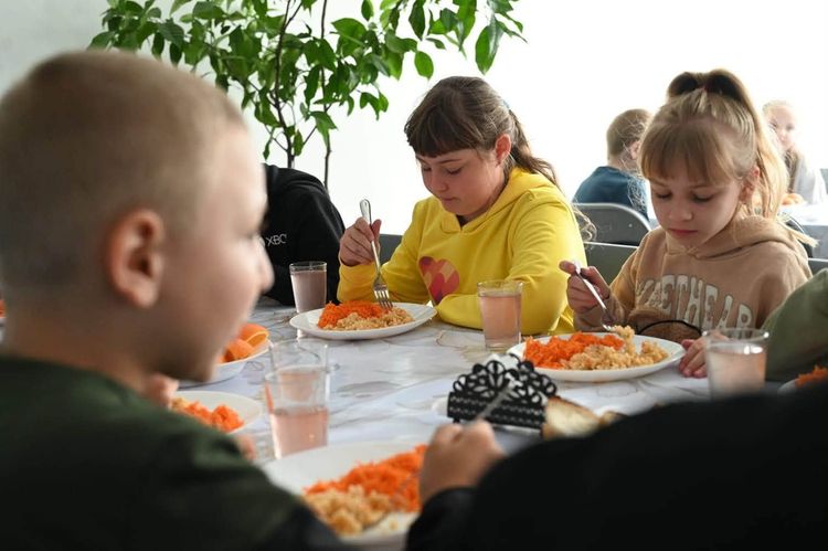 Гаряче харчування для всіх учнів організували у 10 школах Ставненської ТГ