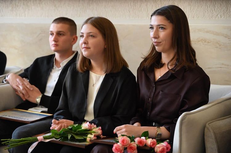 Мирослав Білецький вручив відзнаки молодіжним лідерам Закарпаття
