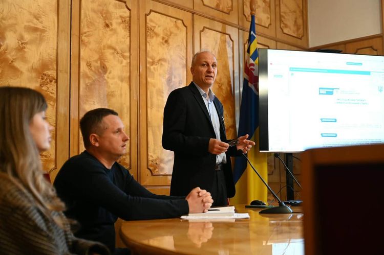 У Закарпатській ОВА відбувся міжвідомчий круглий стіл з питань запобігання та виявлення корупції 