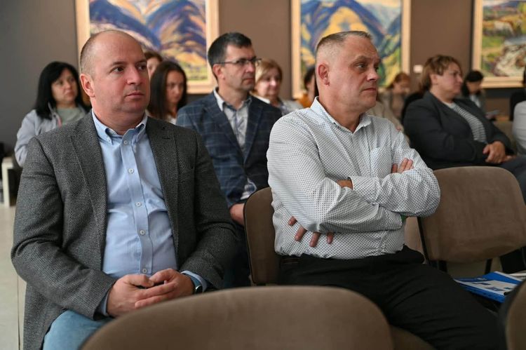 На Закарпатті напрацьовували нові рішення для допомоги ВПО старшого віку