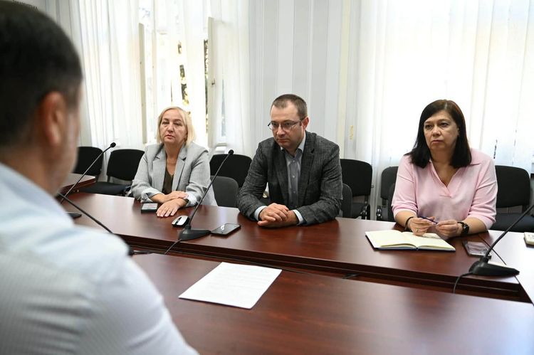 На Закарпатті розширюють соціальні послуги для літніх ВПО та людей з інвалідністю