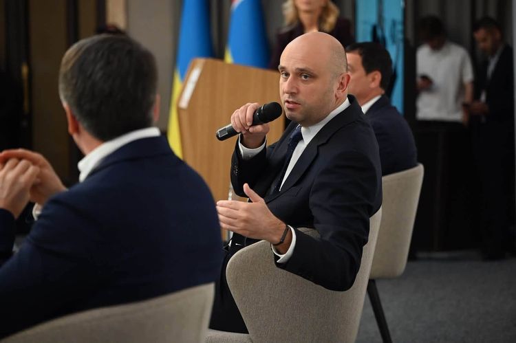 В Ужгороді відбувся І Всеукраїнський форум «Інфраструктура росту: Закарпаття»