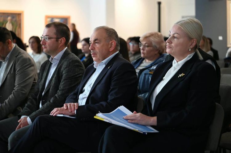 На Закарпатті напрацьовували нові рішення для допомоги ВПО старшого віку