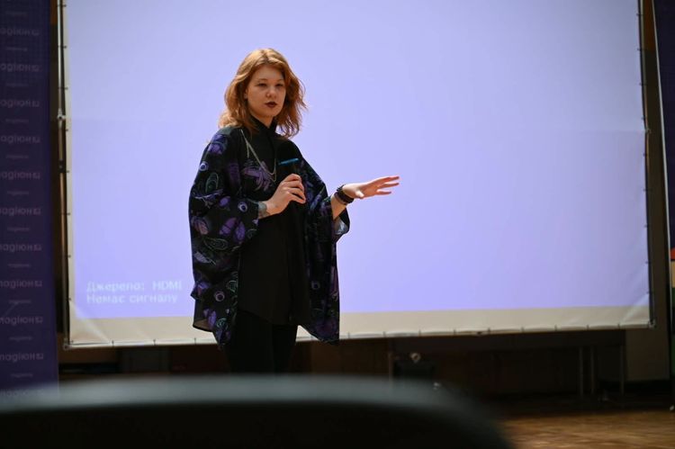 В Ужгороді школярам та студентам розповіли, як зберегти ментальне здоров’я
