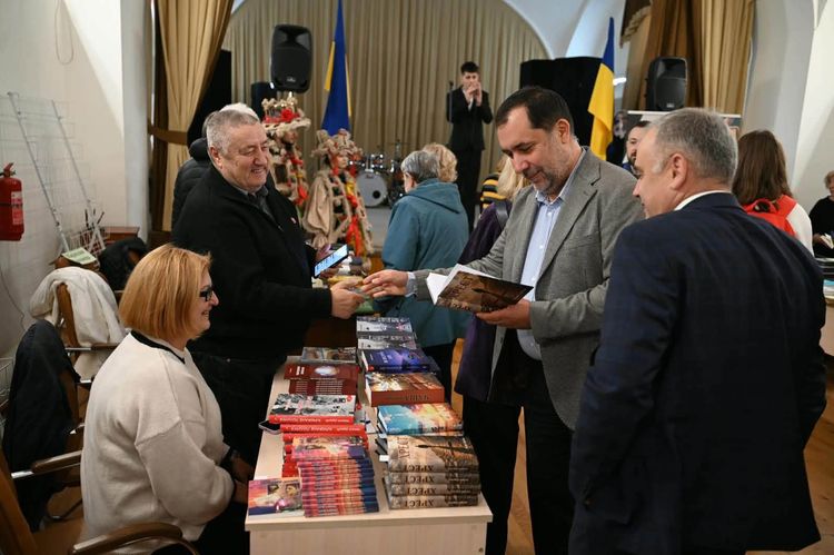 В Ужгороді відбувся масштабний «Книга-фесті 2026»