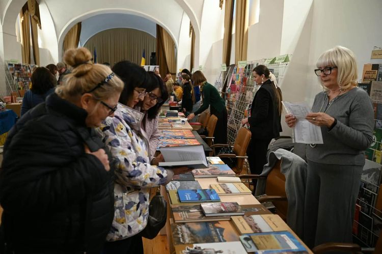 В Ужгороді відбувся масштабний «Книга-фесті 2026»