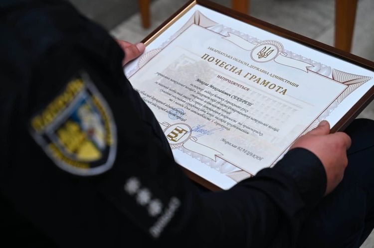 У Закарпатській ОВА відбулися урочистості до Дня автомобіліста і дорожника