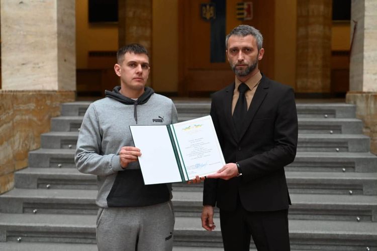 У Закарпатській ОВА відбулися урочистості до Дня автомобіліста і дорожника