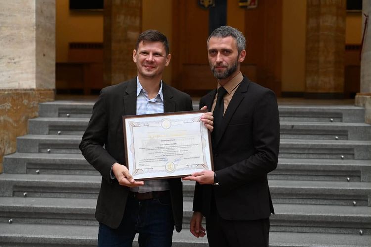 У Закарпатській ОВА відбулися урочистості до Дня автомобіліста і дорожника