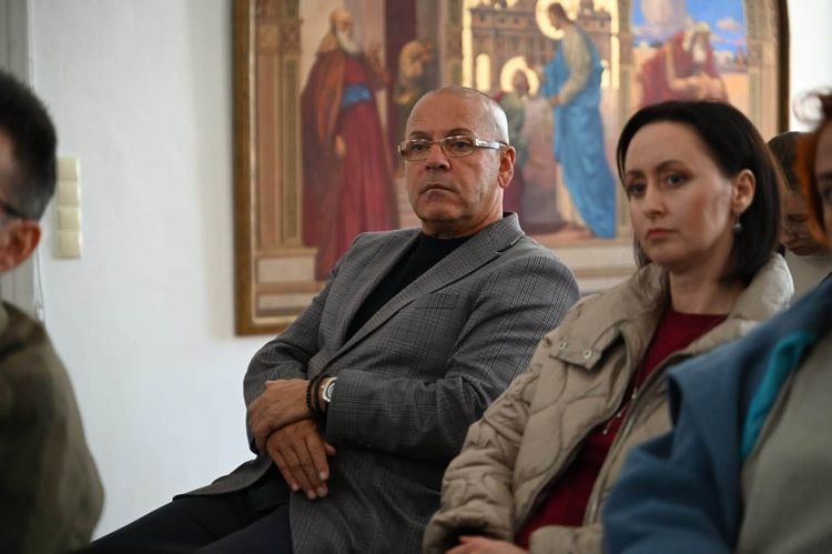 В Ужгороді в межах проєкту «Ти як?» відбулася лекція військового капелана Андрія Зелінського
