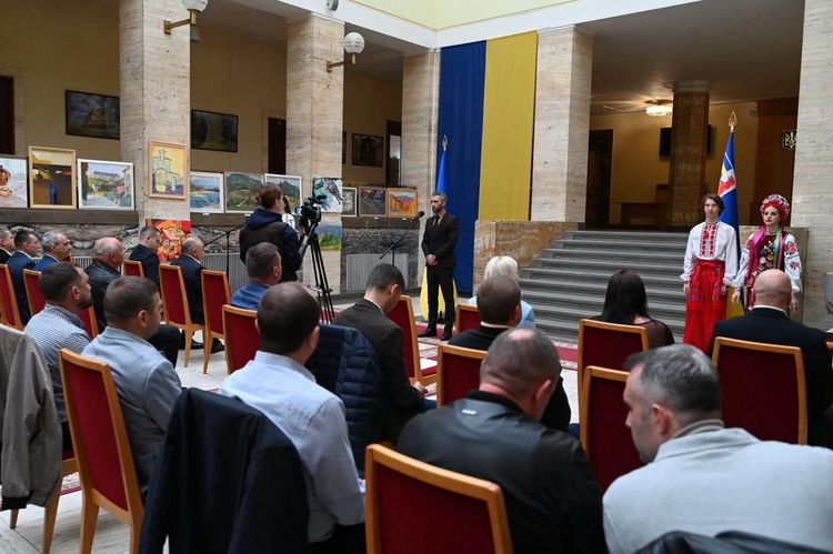 У Закарпатській ОВА відбулися урочистості до Дня автомобіліста і дорожника