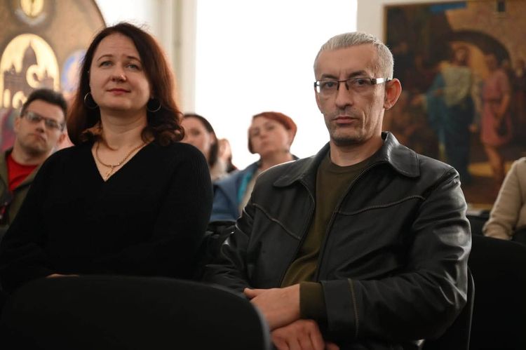 В Ужгороді в межах проєкту «Ти як?» відбулася лекція військового капелана Андрія Зелінського