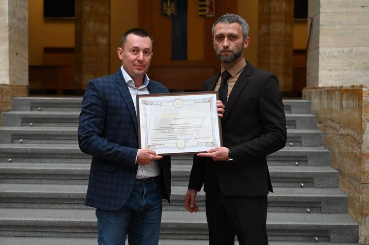 У Закарпатській ОВА відбулися урочистості до Дня автомобіліста і дорожника