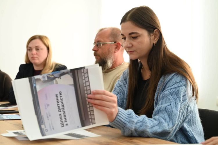 Один день з амбасадоркою Юліанною Дичкою: від Ради безбар’єрності до моніторингу об’єктів у Королеві