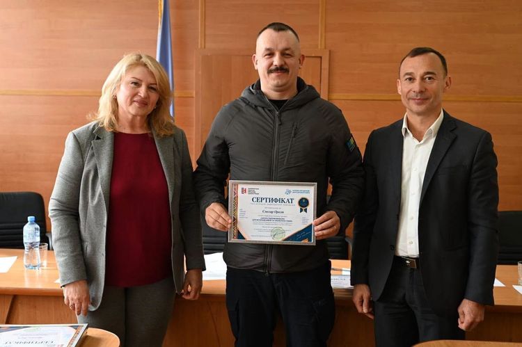 У Мукачеві вручили сертифікати випускникам «Школи ветеранського підприємництва»