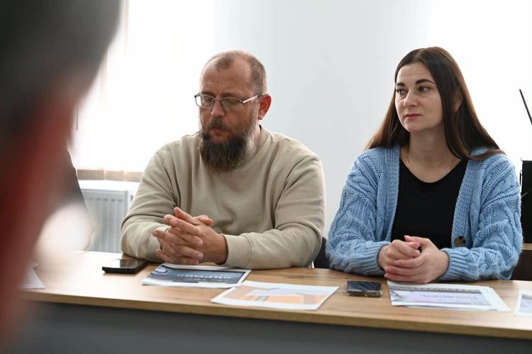 Один день з амбасадоркою Юліанною Дичкою: від Ради безбар’єрності до моніторингу об’єктів у Королеві