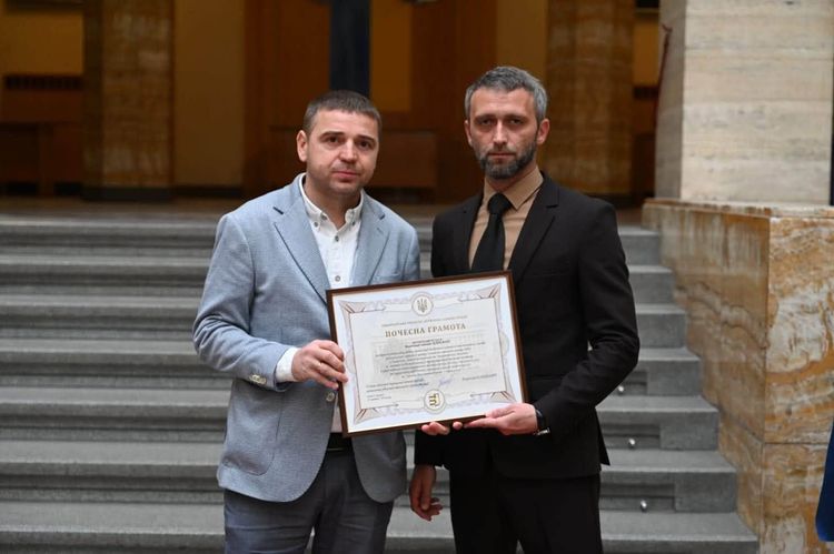 У Закарпатській ОВА відбулися урочистості до Дня автомобіліста і дорожника
