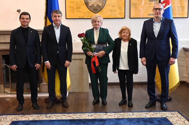На Закарпатті відзначили переможців Всеукраїнського рейтингу «Сумлінні платники податків – 2025»