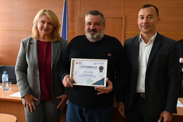 У Мукачеві вручили сертифікати випускникам «Школи ветеранського підприємництва»