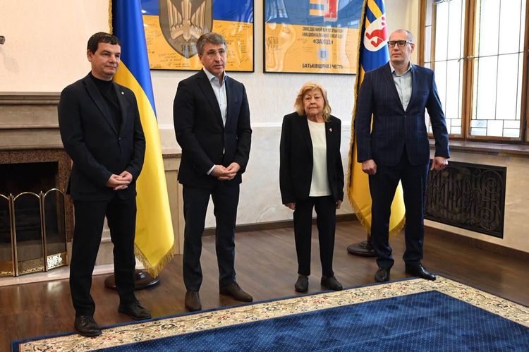 На Закарпатті відзначили переможців Всеукраїнського рейтингу «Сумлінні платники податків – 2025»
