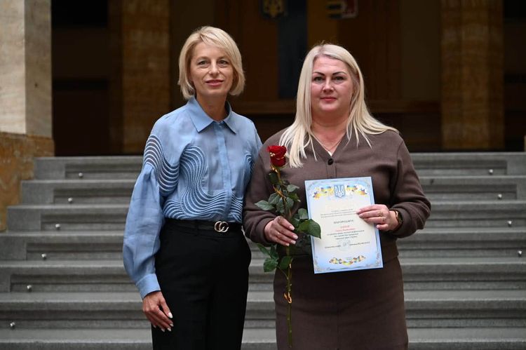 У Закарпатській ОВА відбулися урочисті збори до Дня працівника соціальної сфери