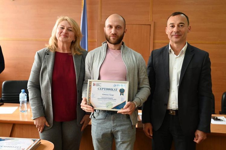 У Мукачеві вручили сертифікати випускникам «Школи ветеранського підприємництва»