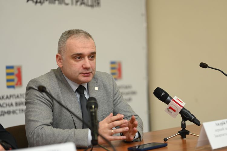 В Ужгороді відзначили провідних екскурсоводів Закарпаття 
