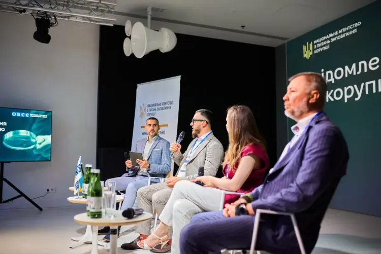 Як і куди повідомити про корупцію: НАЗК спільно з ОБСЄ презентували гайд для заявників і викривачів
